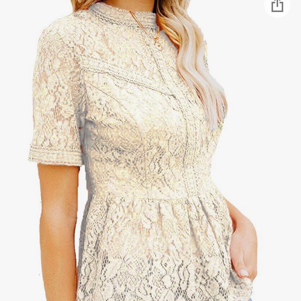 Tobrief Lace Top. Size Small